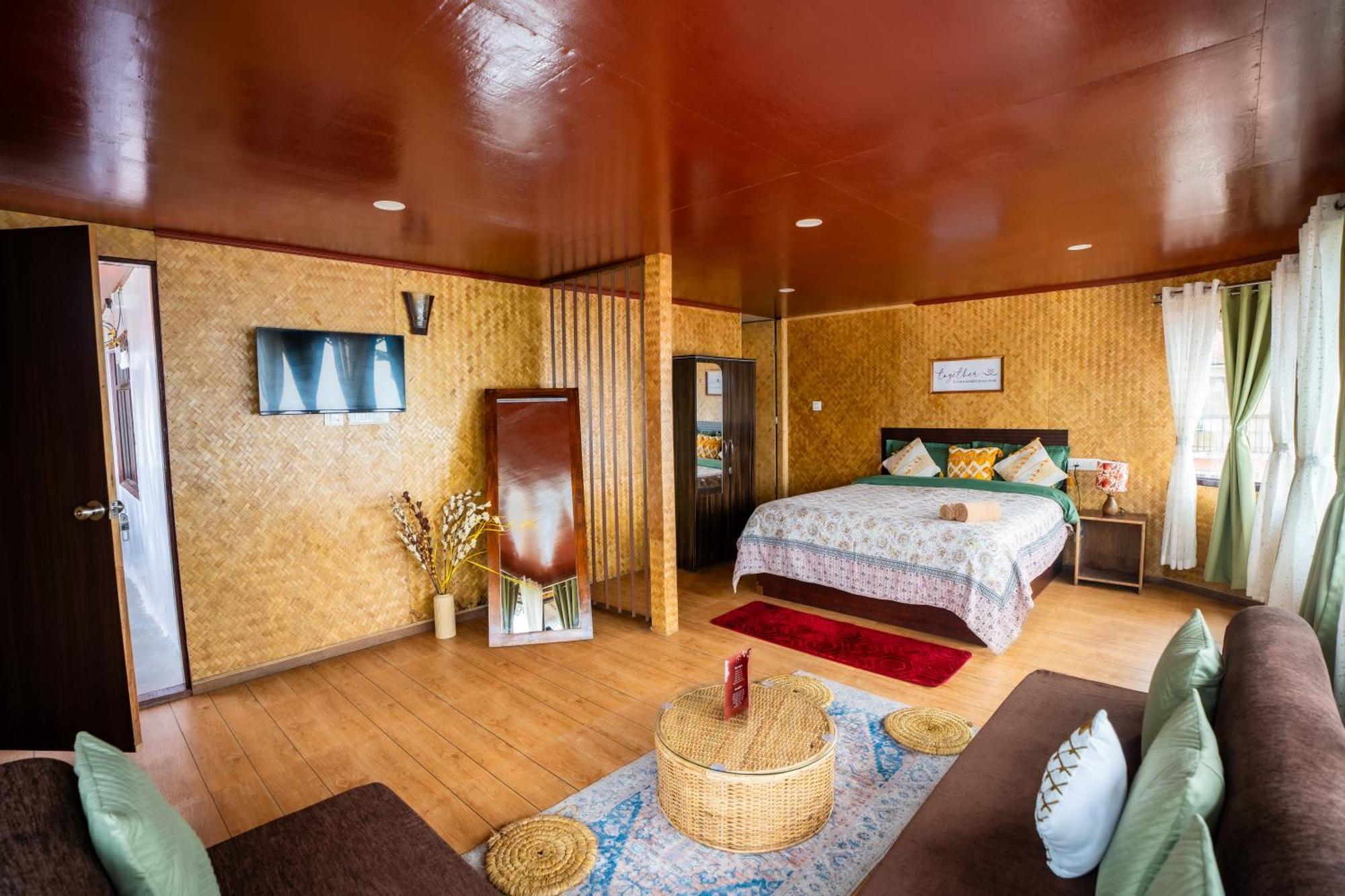 Monratino Himadrie -2 Mins Walk From Mall Road - All Rooms Have Kanchenjunga Mountain View Darjeeling  Bagian luar foto