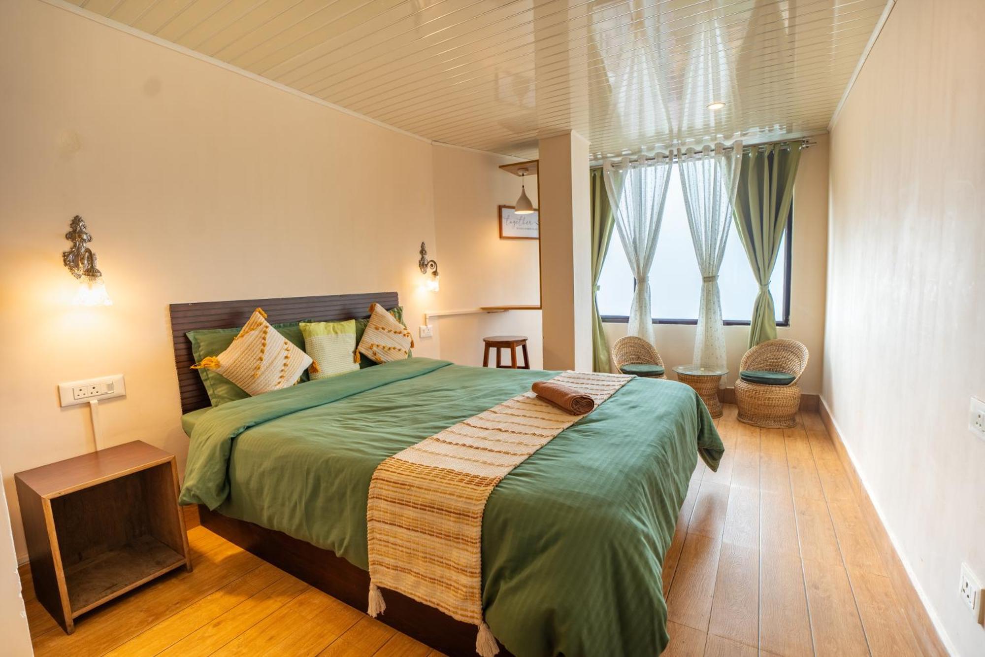 Monratino Himadrie -2 Mins Walk From Mall Road - All Rooms Have Kanchenjunga Mountain View Darjeeling  Bagian luar foto