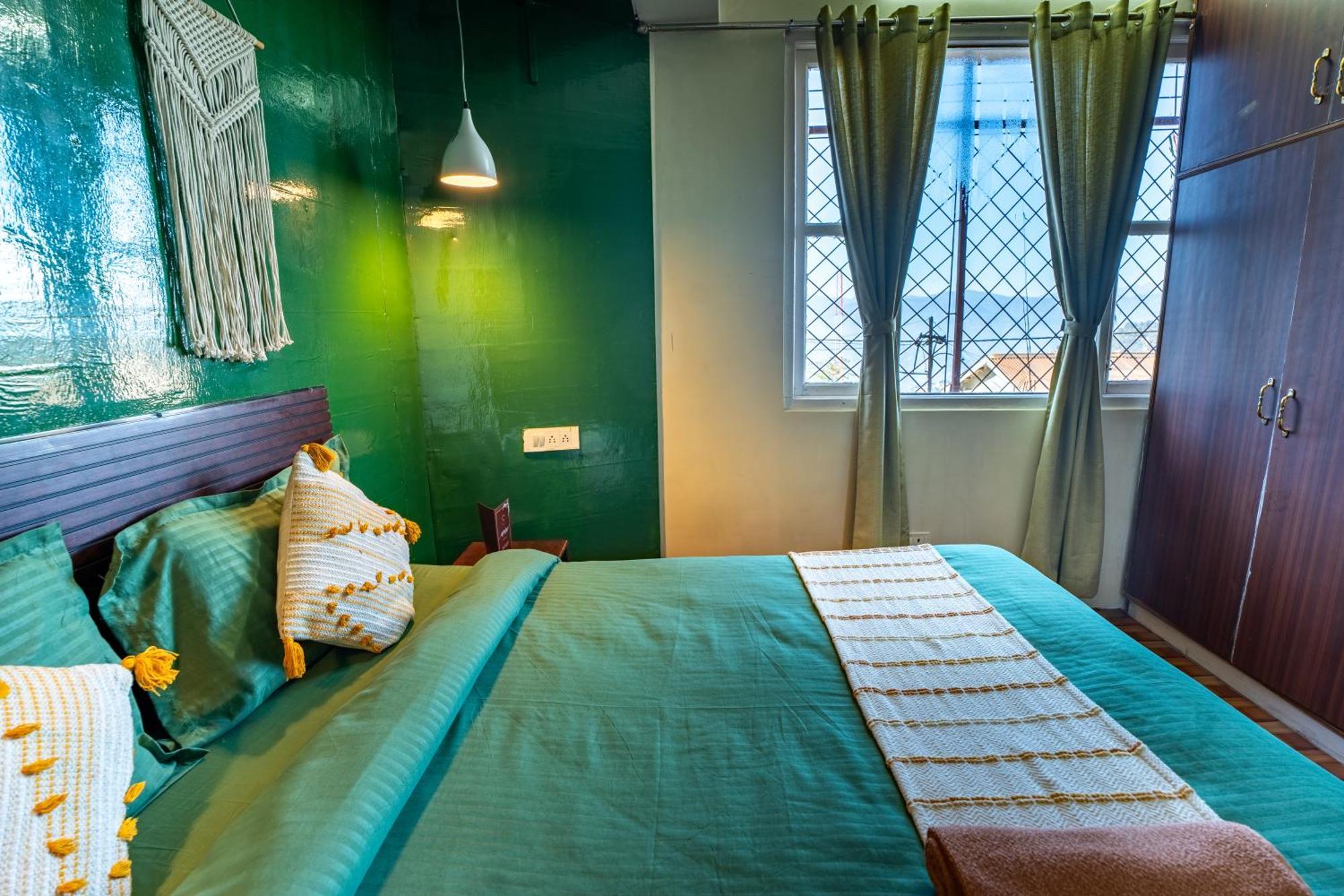 Monratino Himadrie -2 Mins Walk From Mall Road - All Rooms Have Kanchenjunga Mountain View Darjeeling  Bagian luar foto