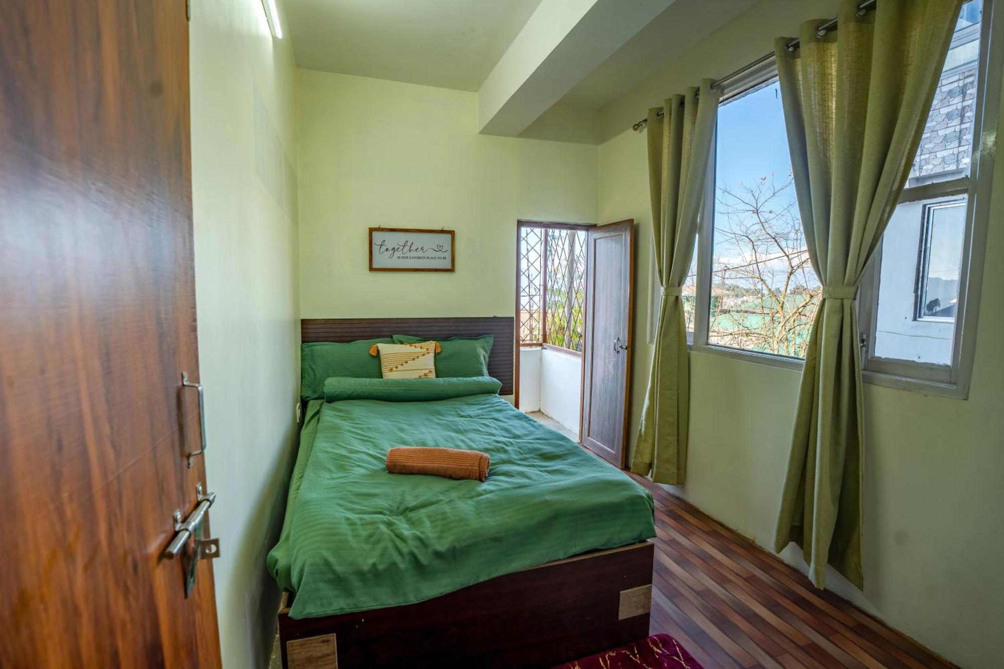 Monratino Himadrie -2 Mins Walk From Mall Road - All Rooms Have Kanchenjunga Mountain View Darjeeling  Bagian luar foto